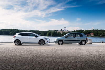 2020  New Renault CLIO E-TECH Hybrid the next chapter of a great story 2.jpg